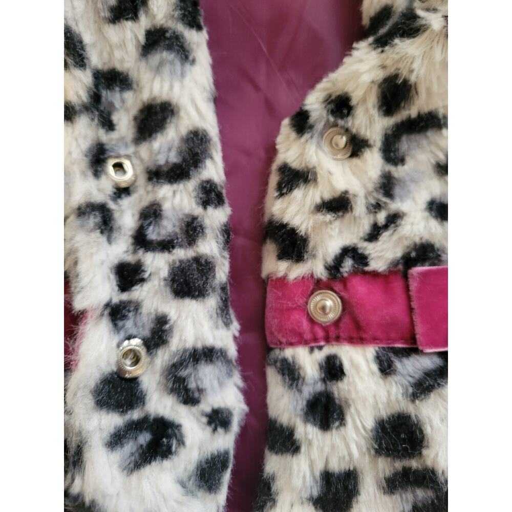 Petite Bears 12 month girls Dalmatian print fuzzy vest, black, white - Picture 4 of 6